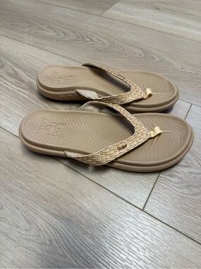 Kuailu Women's Yoga Mat Woven Strap Flip Flops in beige/brown Size 9